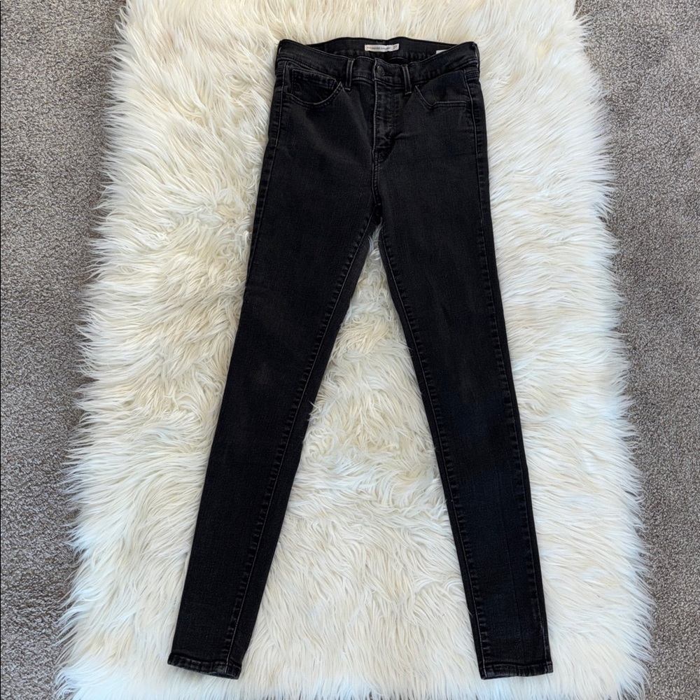 3 for $50🎉 Levi’s high rise super skinny